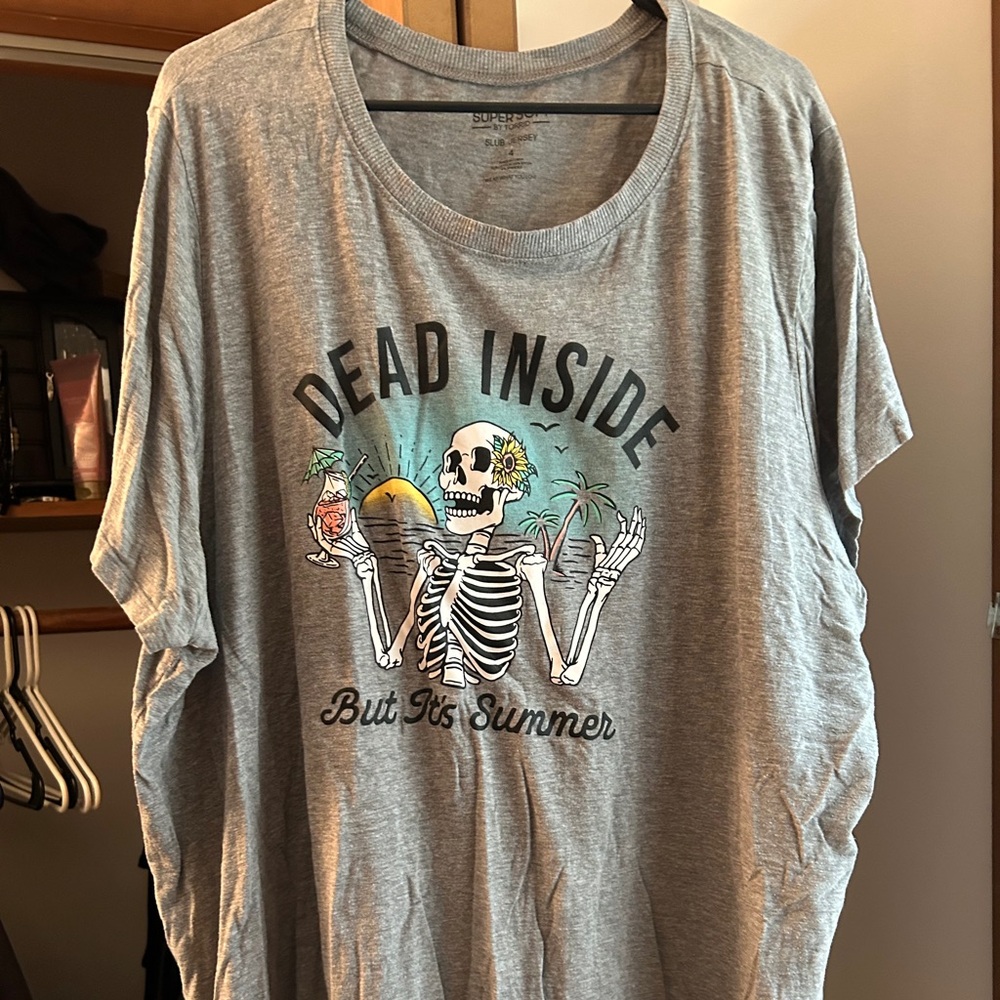 Gray Graphic Tee with Skeleton Print